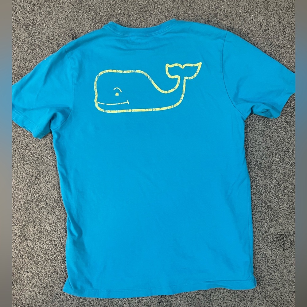 Vineyard Vines short sleeve tee. Boys. Medium